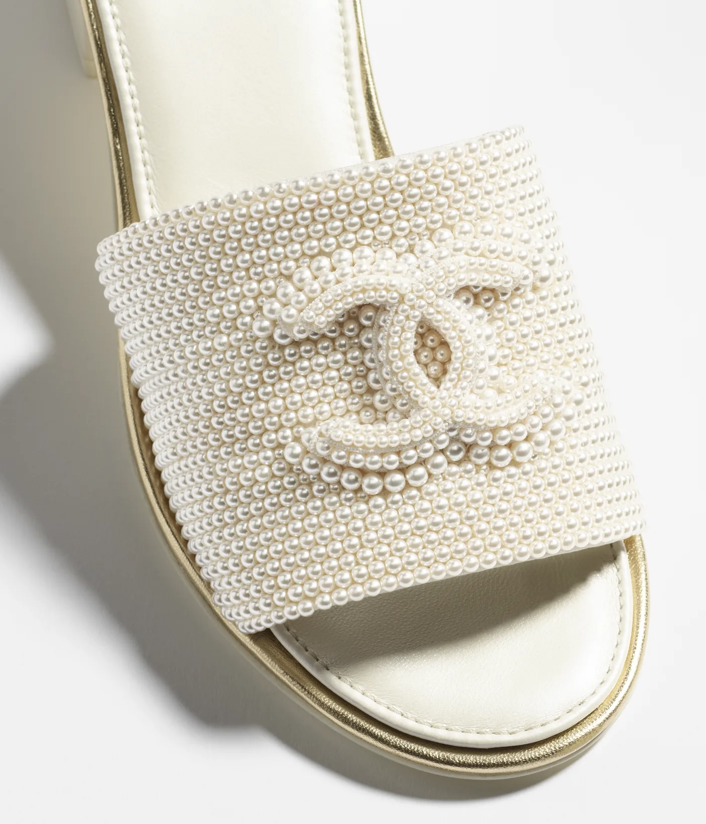Chanel 2024/25 Métiers d’art Mules - Image 2